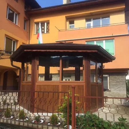 белевската къща с беседка Belevska House With Gazebo Apartamento *
